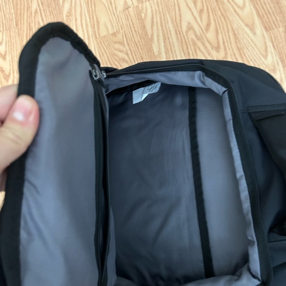 Backpack - Picture 3 of 7